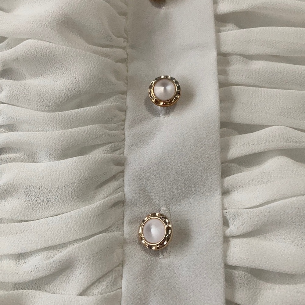 Ruched Ruffle Sleeve Button Down Crop Top - Picture 6 of 8